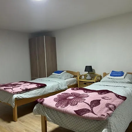 2bdr - Zlaja Appartamento